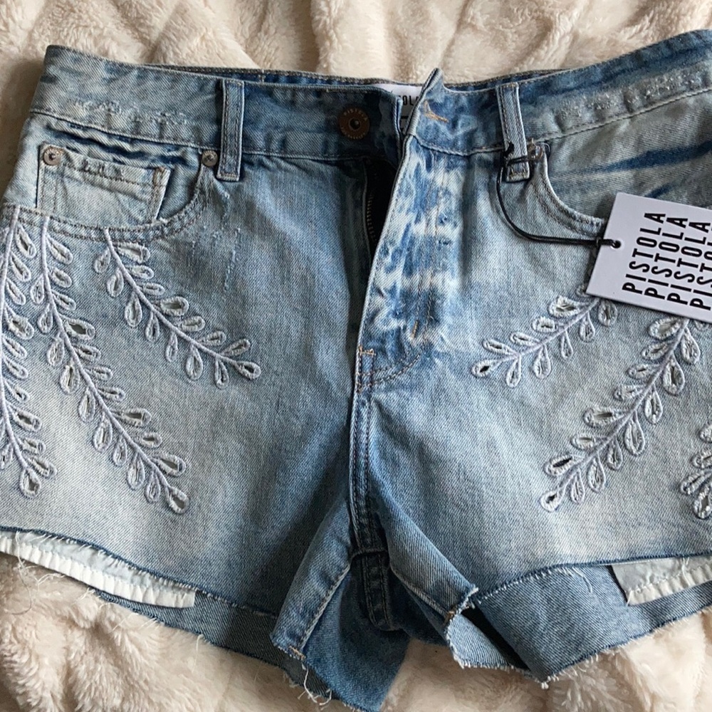 Pistola shorts